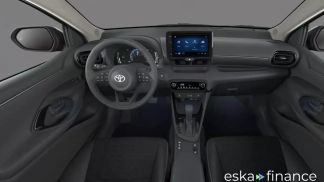Leasing Hatchback Toyota Yaris 2025