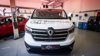 Finansowanie Transport pasażerów Renault Trafic 2021