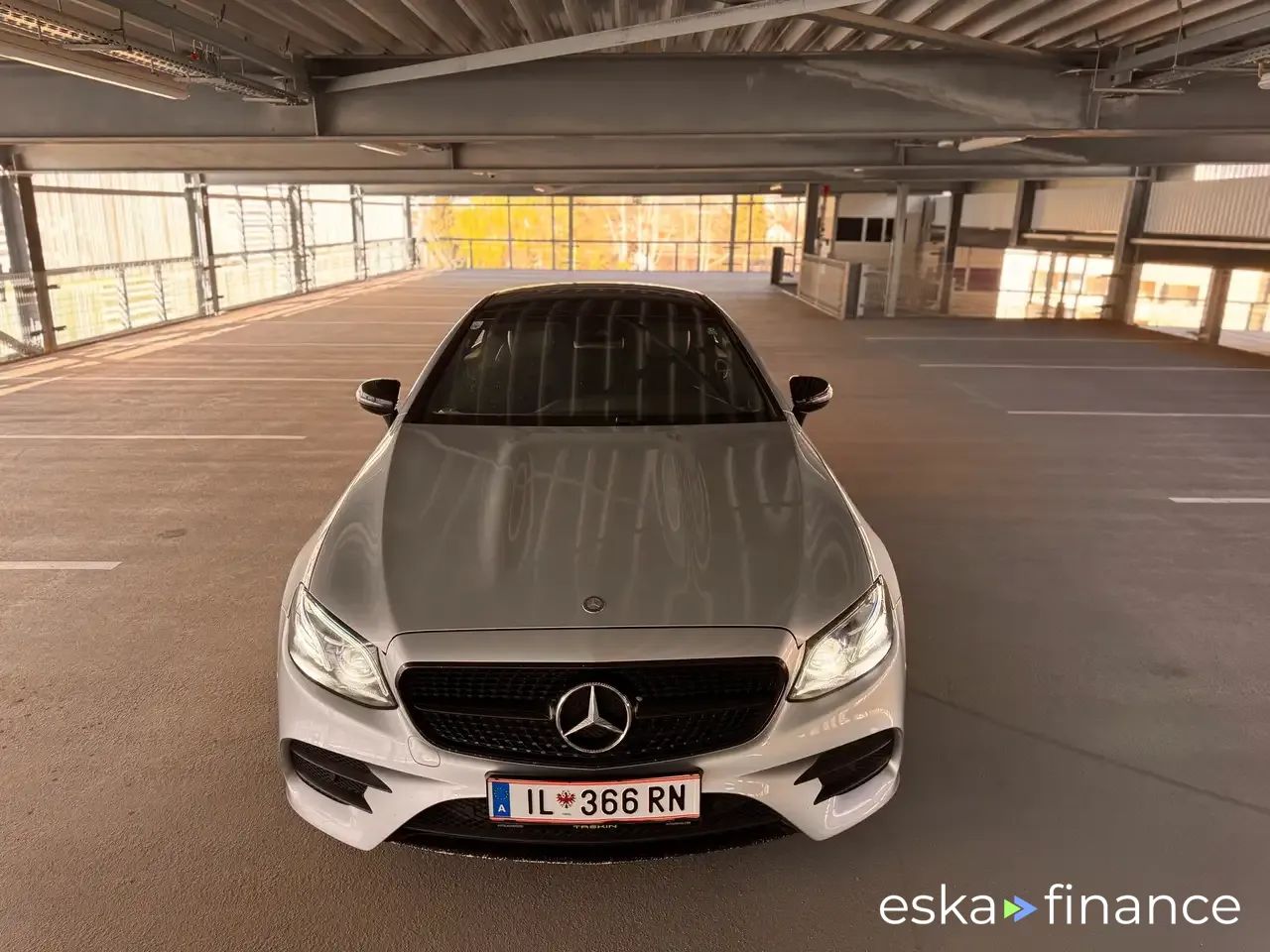 Lízing Kupé MERCEDES E 220 2017