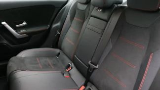 Lízing Sedan MERCEDES A 250 2024