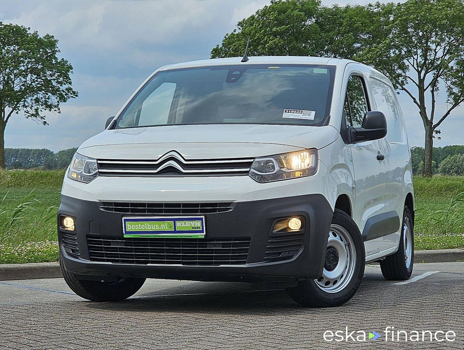 Finansowanie Transport pasażerów Citroën BERLINGO 1.5 2020