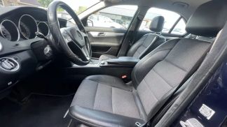 Lízing Sedan MERCEDES C 180 2012