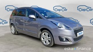 Lízing Hatchback Peugeot 5008 2016