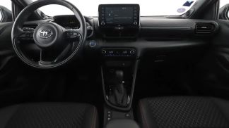 Lízing Hatchback Toyota Yaris 2021