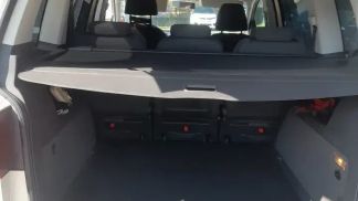Financování Hatchback Volkswagen Touran 2012