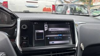 Lízing Sedan Peugeot 208 2013