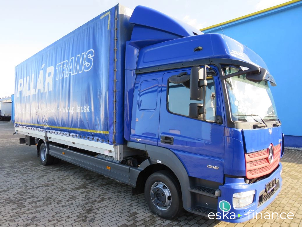 Lízing Špeciálne nákladné vozidlo Mercedes-Benz Atego 2015