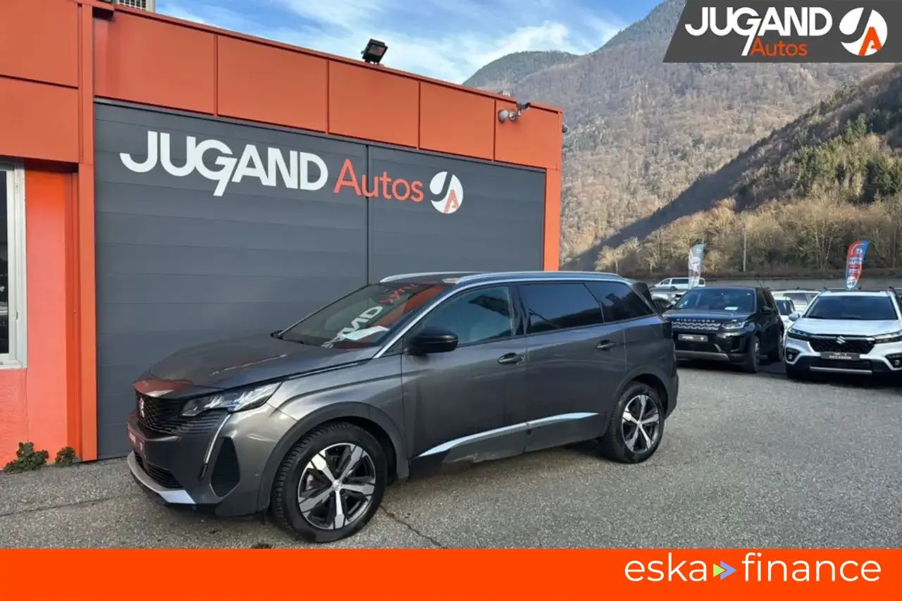 Lízing Hatchback Peugeot 5008 2023