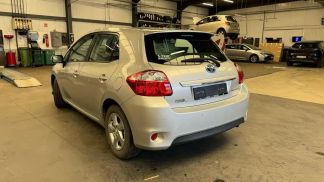 Lízing Hatchback Toyota Auris 2010