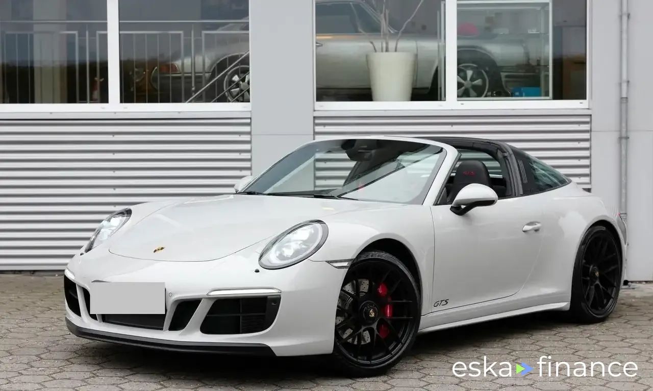 Leasing Convertible Porsche 911 2019