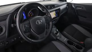 Leasing Hatchback Toyota Auris 2017