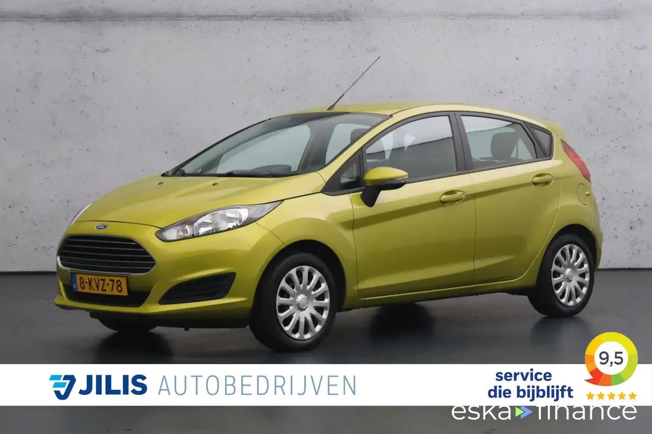 Hatchback Ford Fiesta 2013