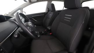 Leasing Hatchback Toyota Verso 2016