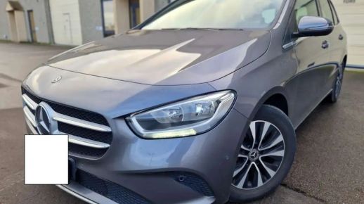 MERCEDES B 180 2019