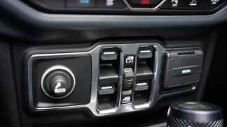 Financování Konvertibilní Jeep Wrangler 2023