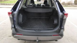 Lízing SUV Toyota RAV 4 2021