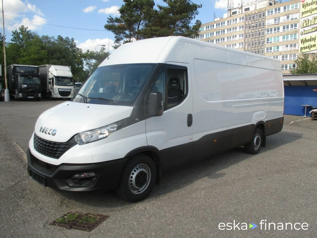 Van Iveco DAILY 2022