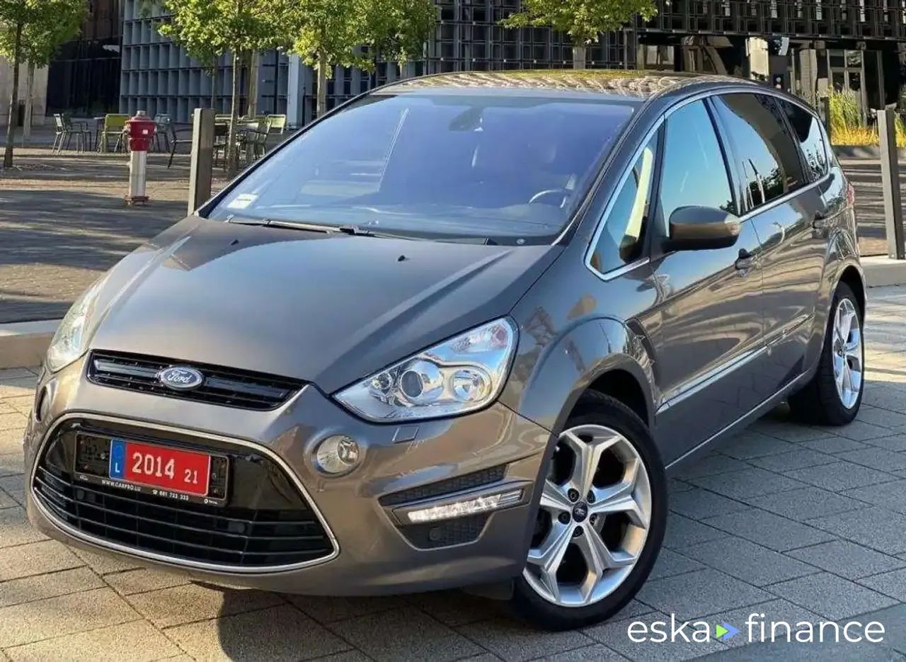 Lízing Hatchback Ford S-Max 2011