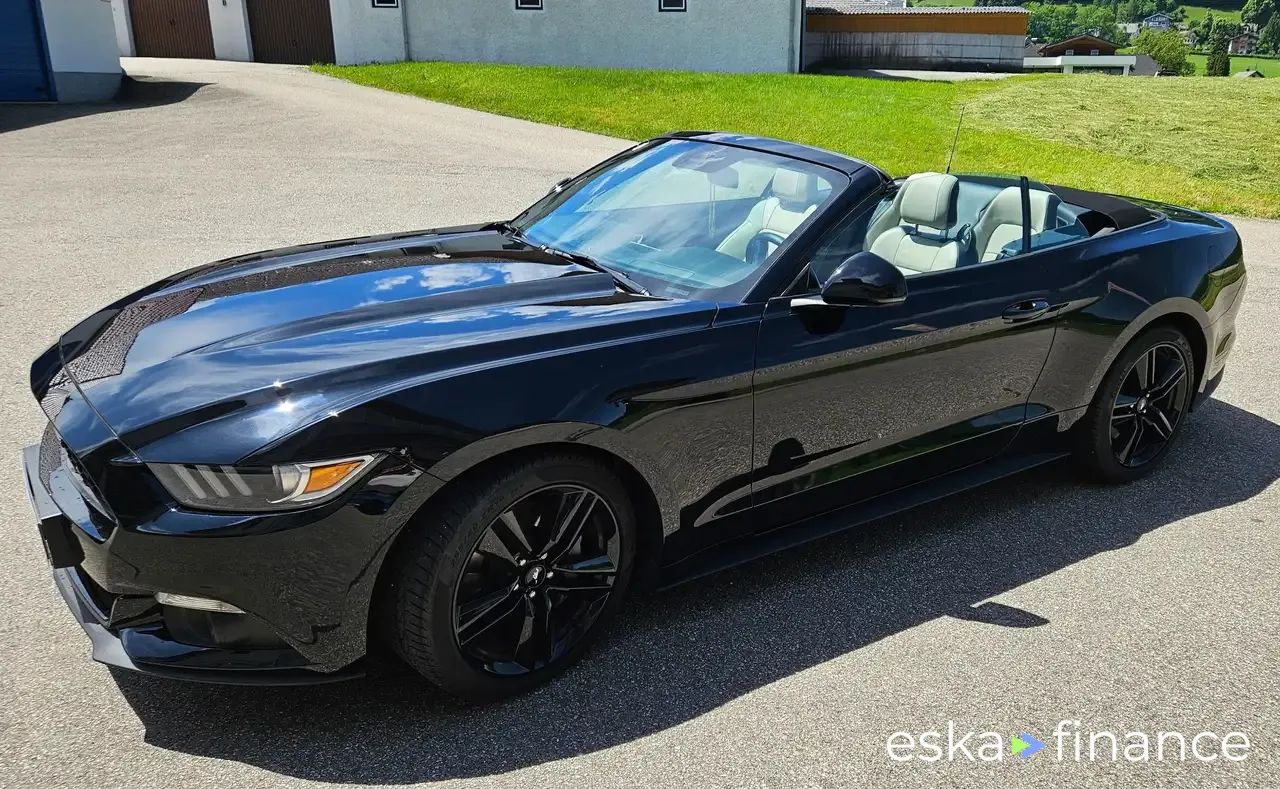 Lízing Kabriolet Ford Mustang 2019
