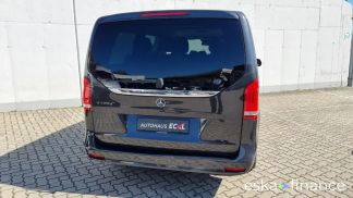 Leasing Hatchback MERCEDES V 220 2023