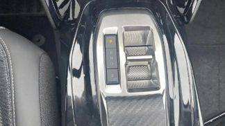 Leasing Sedan Peugeot E-208 2024