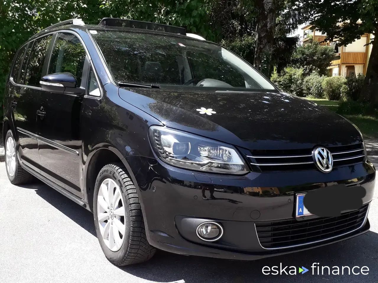 Lízing Hatchback Volkswagen Touran 2012