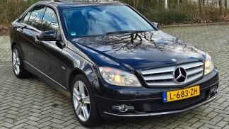 Finansowanie Sedan MERCEDES C 180 2010