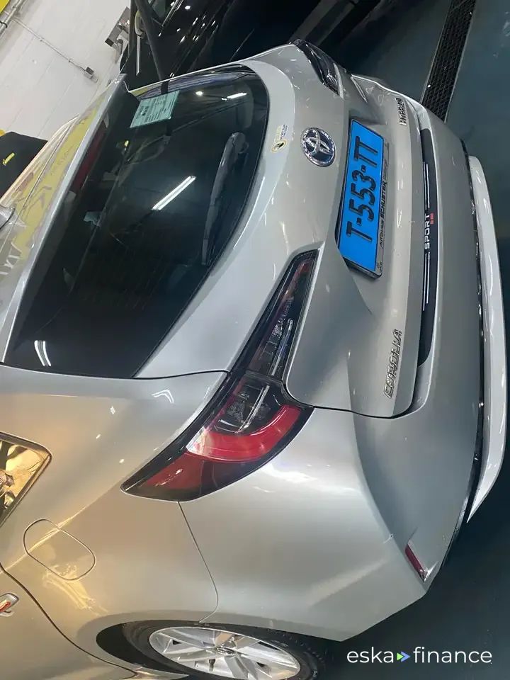 Lízing Sedan Toyota Corolla 2019