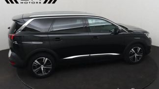 Lízing Hatchback Peugeot 5008 2020