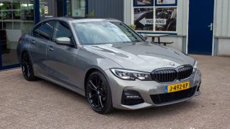 Lízing Sedan BMW 318 2020
