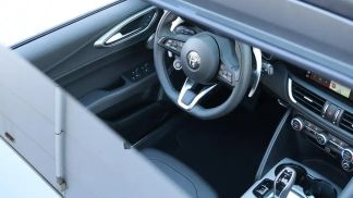 Lízing Sedan Alfa Romeo Giulia 2025