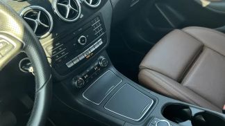 Lízing Hatchback MERCEDES B 250 2016
