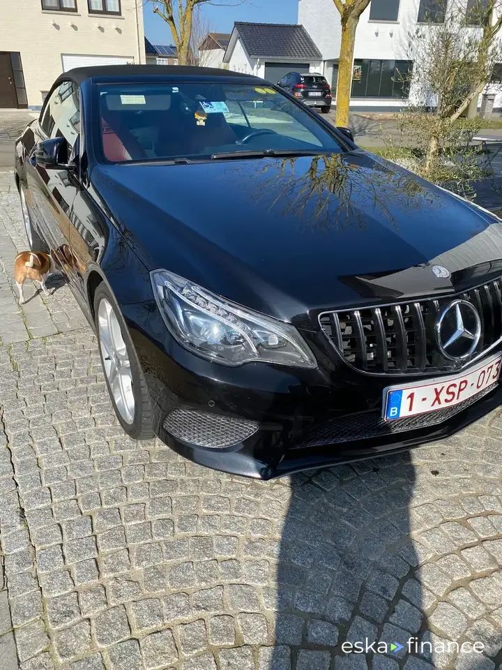 Lízing Kabriolet MERCEDES E 220 2013