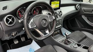 Lízing Sedan MERCEDES CLA 180 2017