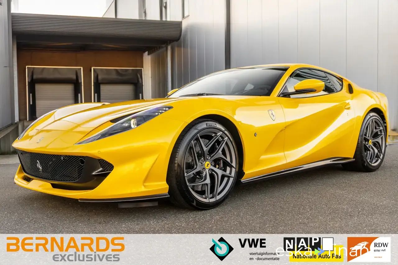 Leasing Coupé Ferrari 812 2019