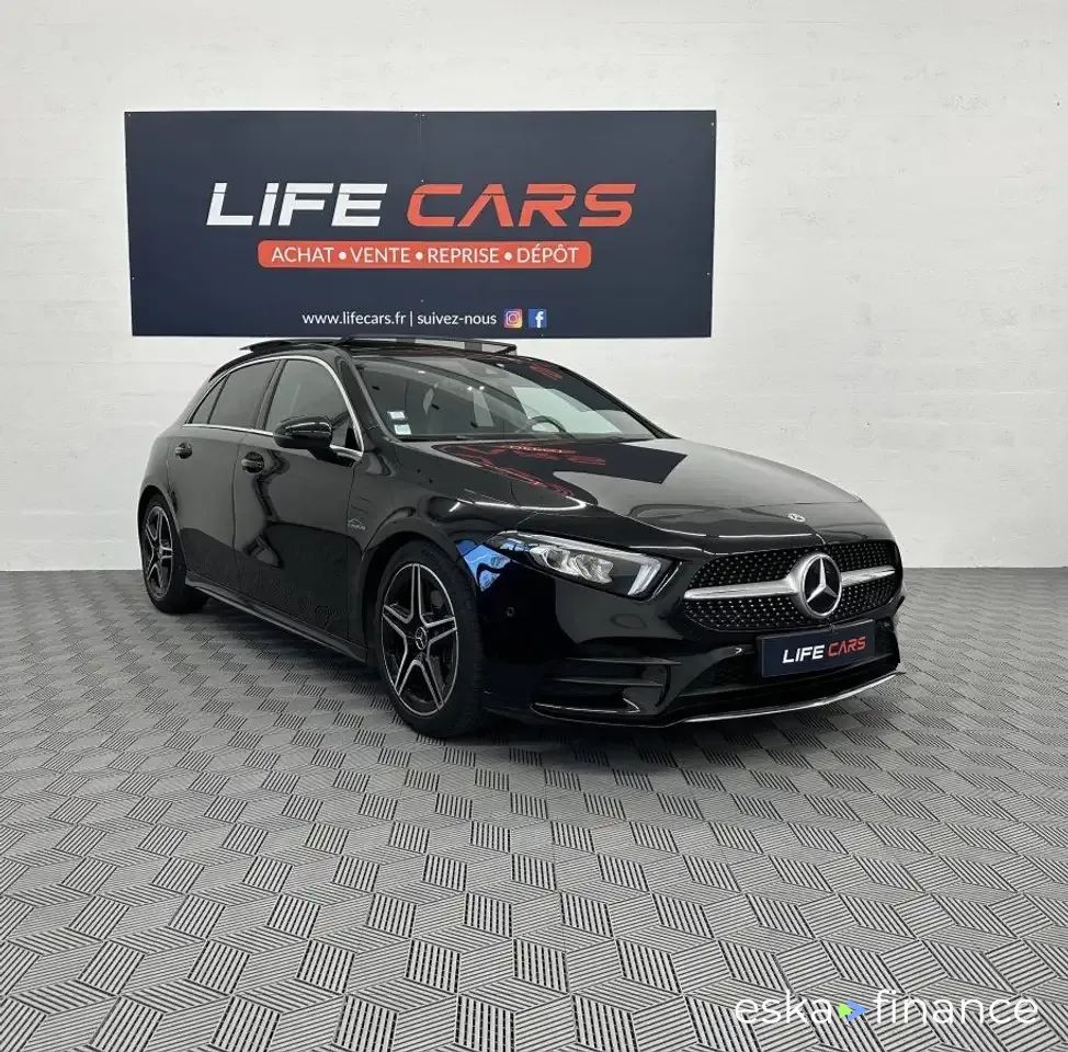 Leasing Sedan MERCEDES A 200 2019