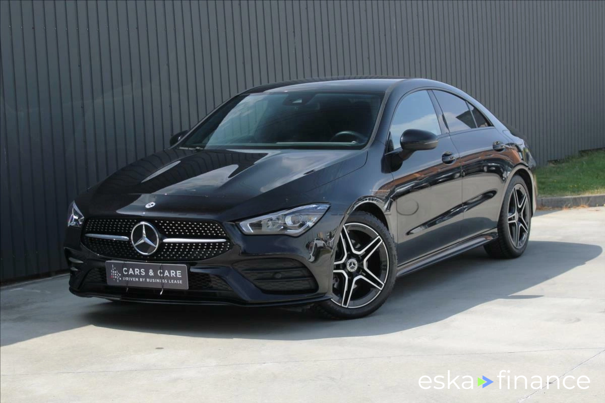 Sedan MERCEDES CLA 2022