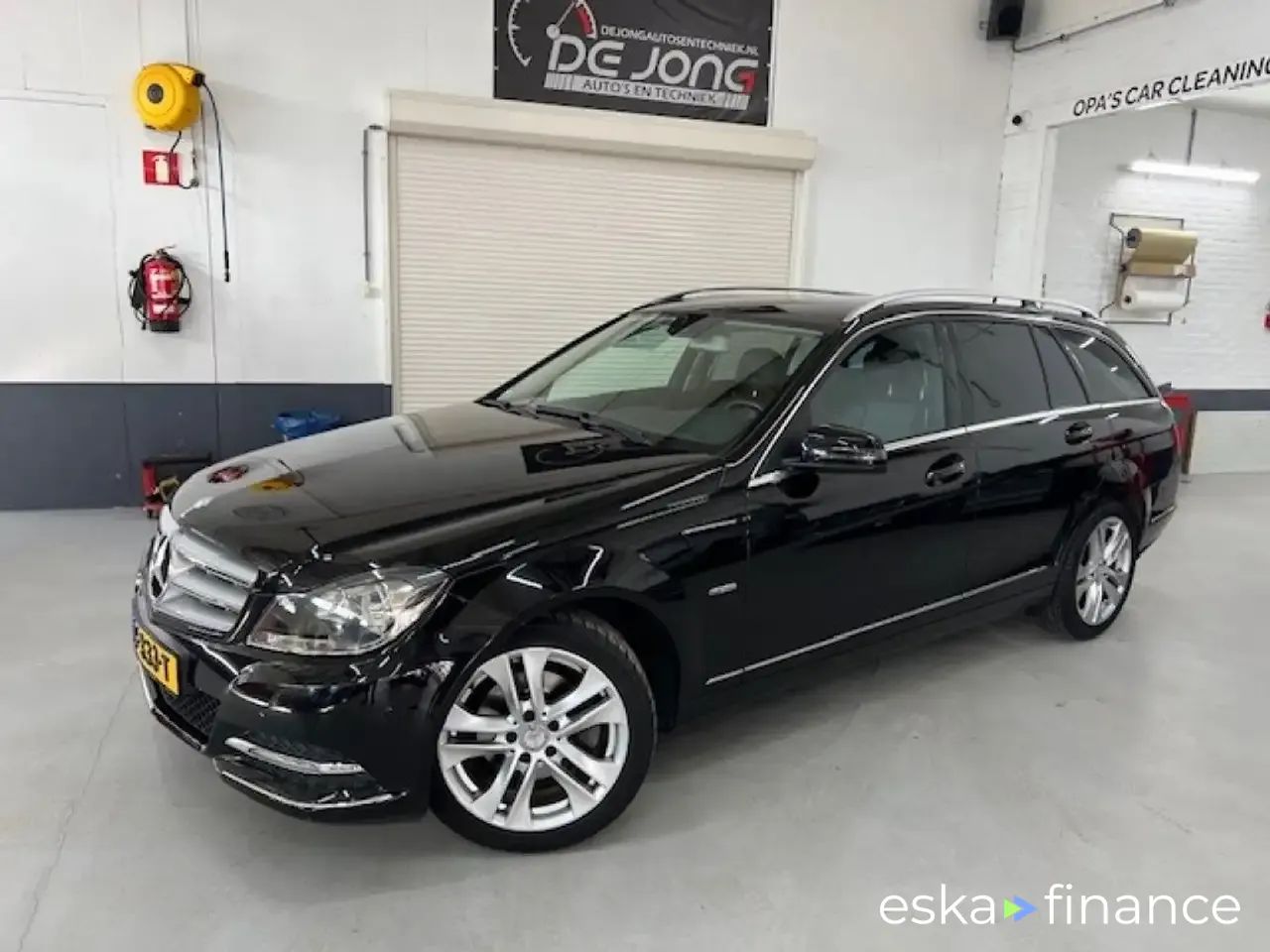 Finansowanie Wóz MERCEDES C 200 2011