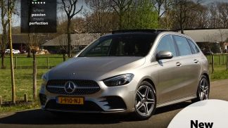 Lízing Hatchback MERCEDES B 200 2020