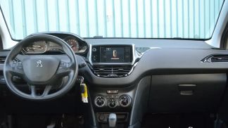 Lízing Hatchback Peugeot 208 2016