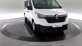 Lízing Hatchback Renault Trafic 2024