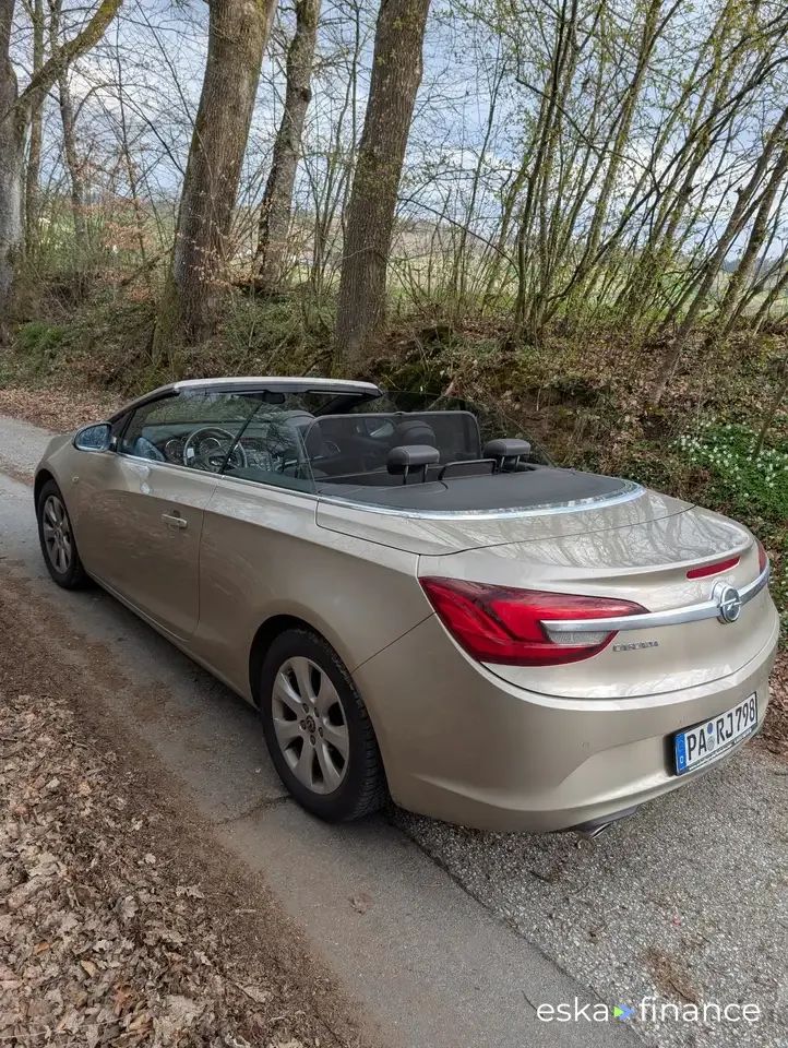 Lízing Kabriolet Opel Cascada 2014