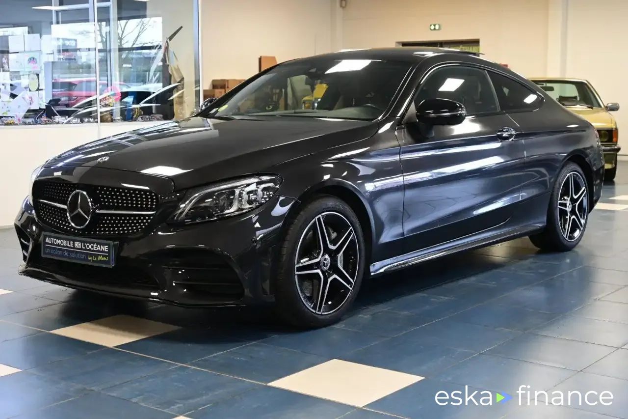 Lízing Kupé MERCEDES C 300 2018