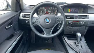 Lízing Sedan BMW 318 2010