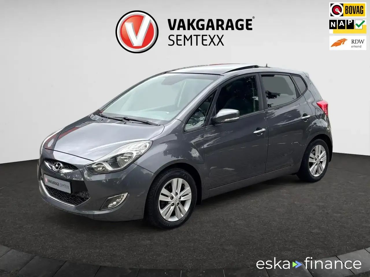 Leasing Hatchback Hyundai ix20 2011