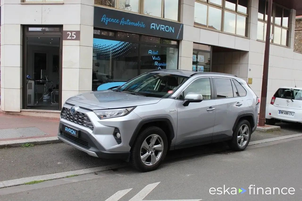 Leasing SUV Toyota RAV 4 2021