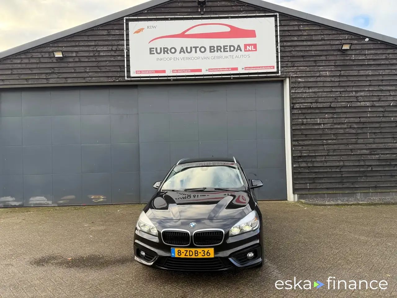 Lízing Hatchback BMW 218 2014