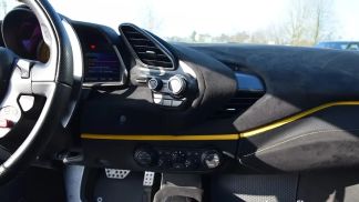 Lízing Kupé Ferrari 488 2018