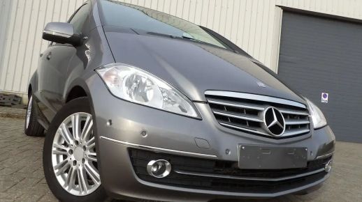 MERCEDES B 180 2012