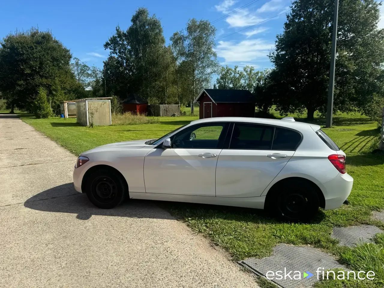 Hatchback BMW 118 2013